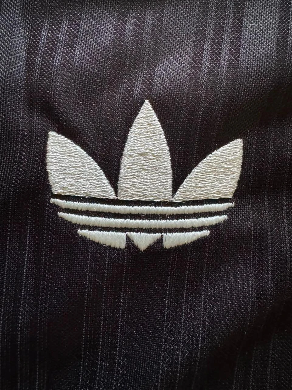 Adidas x Oasis Shirt | Size M – photo 4